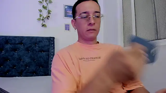Snapshot of scarlett_777_dante chatting on July 10, 2026, 2:28 pm scarlett 777 dante online show from July 10, 2026, 2:28 pm
