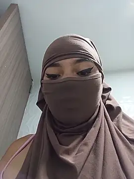 Snapshot of Samira_1 chatting on June 19, 2026, 8:25 pm Samira 1 online show from June 19, 2026, 8:25 pm