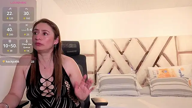 Snapshot of kellygrace_vg chatting on June 9, 2026, 7:26 pm kellygrace vg online show from June 9, 2026, 7:26 pm