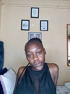 Paulahaze online show from May 20, 2026, 1:19 pm