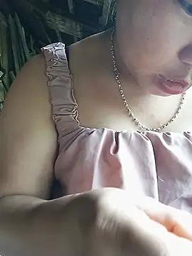 Snapshot of Lyvanmay- chatting on July 2, 2026, 2:23 am Lyvanmay- online show from July 2, 2026, 2:23 am