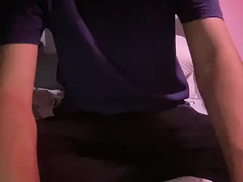 candyperfumeboy online show from June 15, 2026, 4:34 am