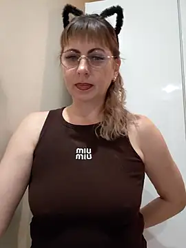 Kitty-MEOWW online show from June 28, 2026, 10:49 pm