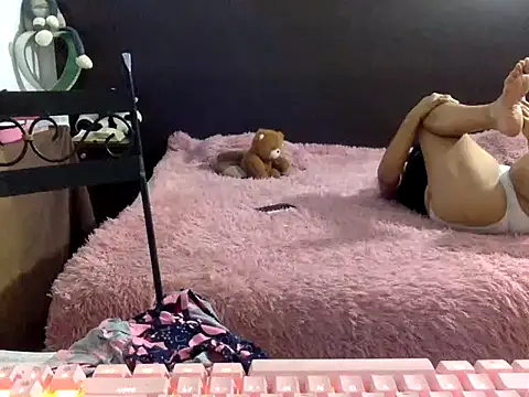 Snapshot of mommy-flabia chatting on June 15, 2026, 9:14 pm mommy-flabia online show from June 15, 2026, 9:14 pm