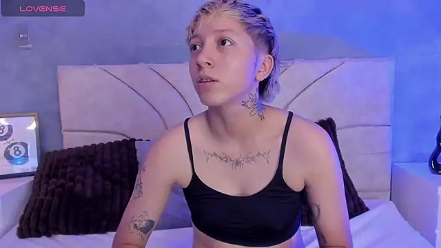vane grey online show from May 23, 2026, 8:41 pm