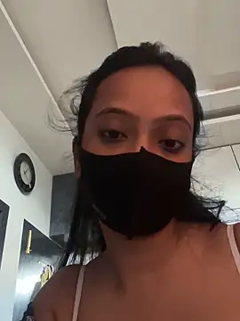 Snapshot of livia_dolls chatting on June 3, 2026, 10:38 am livia dolls online show from June 3, 2026, 10:38 am