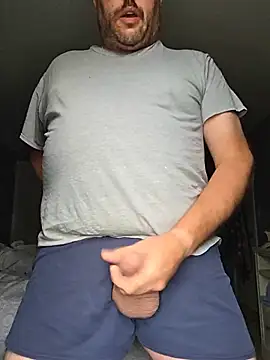 Snapshot of the_Milk_Man chatting on July 8, 2026, 10:49 am the Milk Man online show from July 8, 2026, 10:49 am