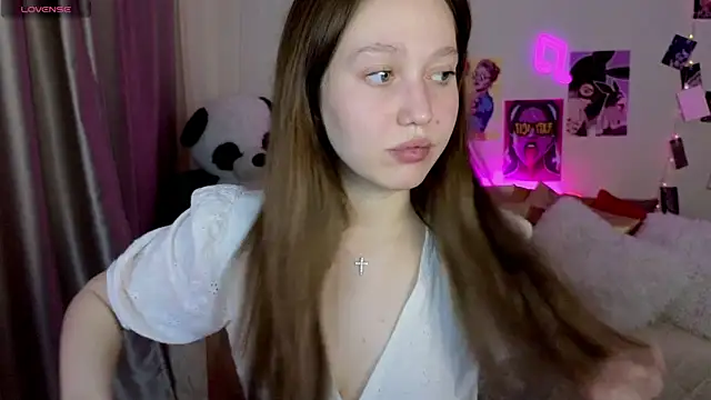 Snapshot of TinaShelton chatting on June 6, 2026, 6:13 pm TinaShelton online show from June 6, 2026, 6:13 pm