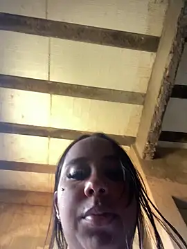 jhenannyy online show from June 15, 2026, 3:23 pm