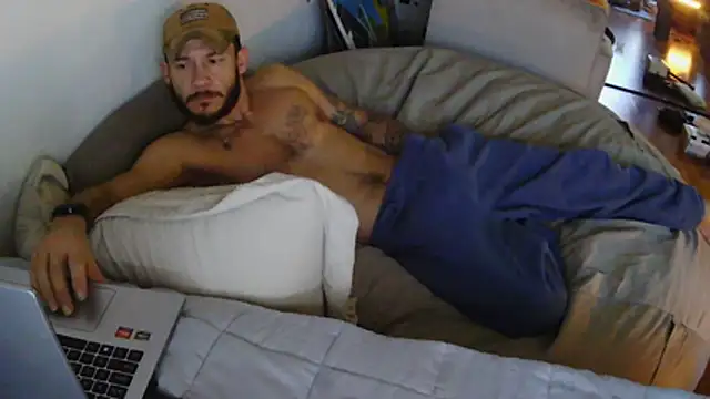 Clevername90 online show from February 8, 2026, 5:43 pm