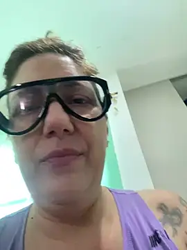 Snapshot of lulupiecitosamor chatting on July 16, 2026, 1:30 pm lulupiecitosamor online show from July 16, 2026, 1:30 pm