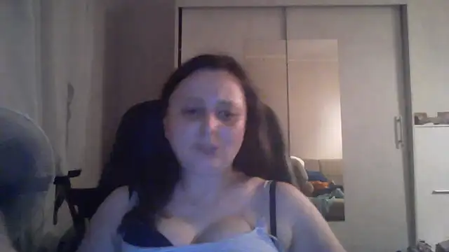TaylorLovely online show from July 18, 2026, 8:06 pm