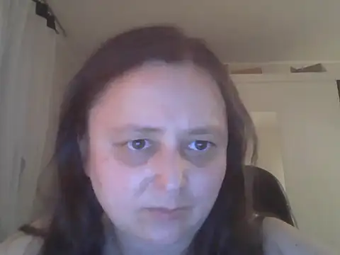 TaylorLovely online show from June 26, 2026, 8:03 pm