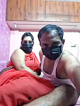 Hornyreshma online show from June 3, 2026, 10:49 am