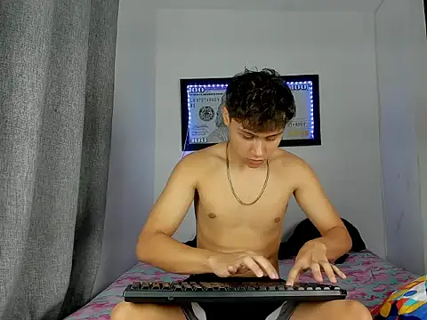 Fuck Bunnnyy online show from May 27, 2026, 12:34 pm