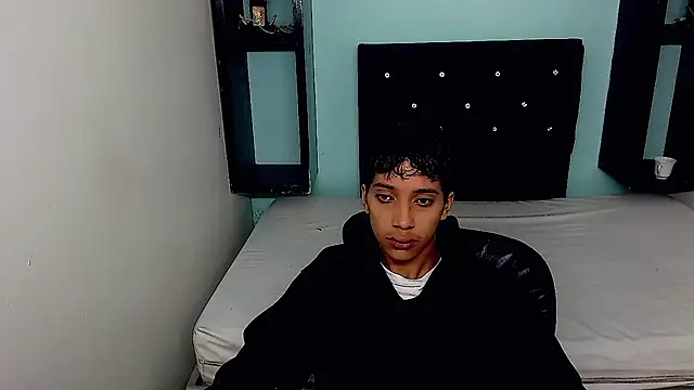 Snapshot of jl_brayan12 chatting on June 17, 2026, 4:28 pm jl brayan12 online show from June 17, 2026, 4:28 pm