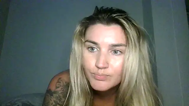 Snapshot of thebeachyblonde chatting on July 10, 2026, 10:21 pm thebeachyblonde online show from July 10, 2026, 10:21 pm