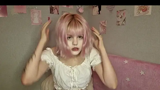 Snapshot of VelvetAlice chatting on July 8, 2026, 8:31 pm VelvetAlice online show from July 8, 2026, 8:31 pm