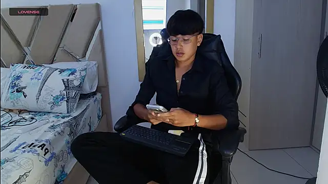 Snapshot of nick_jaye chatting on May 23, 2026, 7:46 pm nick jaye online show from May 23, 2026, 7:46 pm