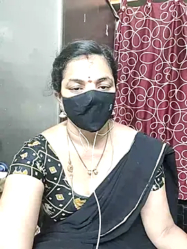 Snapshot of Leela_555 chatting on July 19, 2026, 11:29 am Leela 555 online show from July 19, 2026, 11:29 am