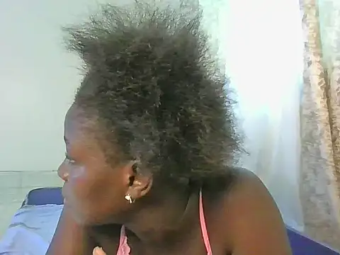 Snapshot of shugabaibe chatting on May 26, 2026, 10:35 am shugabaibe online show from May 26, 2026, 10:35 am