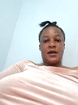 QueenLave online show from May 23, 2026, 2:16 pm