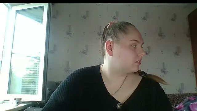 Snapshot of SoftHypnose chatting on June 24, 2026, 8:35 am SoftHypnose online show from June 24, 2026, 8:35 am