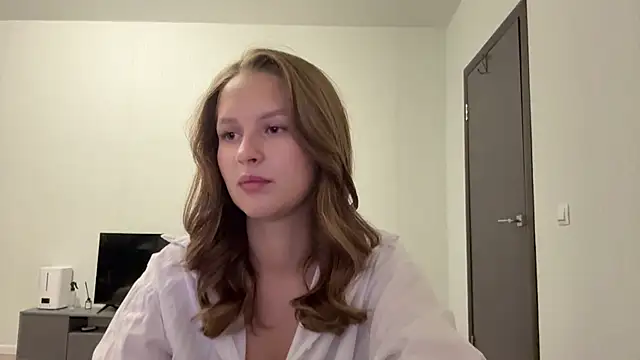 Snapshot of Beverly_Smith chatting on June 3, 2026, 5:28 pm Beverly Smith online show from June 3, 2026, 5:28 pm