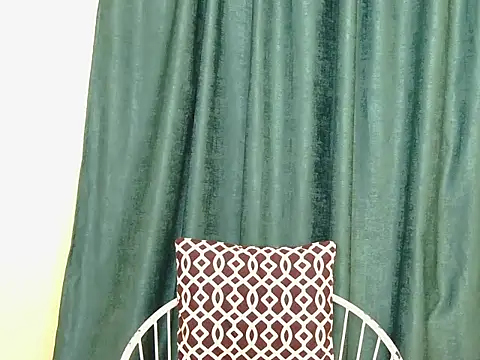 Snapshot of sly_silk chatting on June 26, 2026, 11:32 pm sly silk online show from June 26, 2026, 11:32 pm