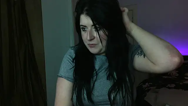 LucyLou31 online show from July 28, 2026, 8:45 pm