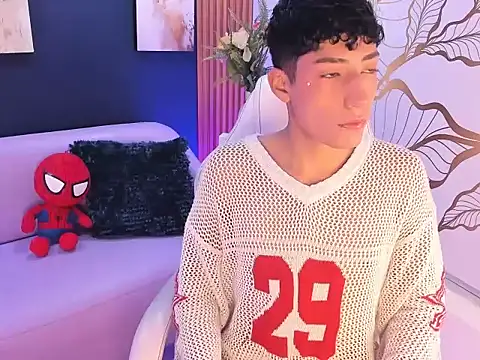 Snapshot of Adann_Scott chatting on July 18, 2026, 12:36 pm Adann Scott online show from July 18, 2026, 12:36 pm