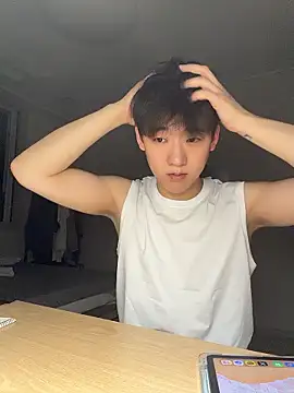 Snapshot of k-kinky chatting on June 7, 2026, 4:34 pm k-kinky online show from June 7, 2026, 4:34 pm