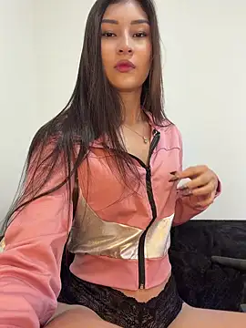 Snapshot of Aylin-fire chatting on July 10, 2026, 6:52 pm Aylin-fire online show from July 10, 2026, 6:52 pm
