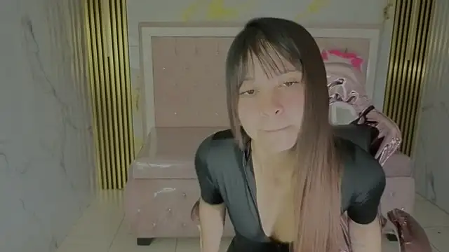 Snapshot of isabeau_s chatting on July 15, 2026, 1:18 pm isabeau s online show from July 15, 2026, 1:18 pm
