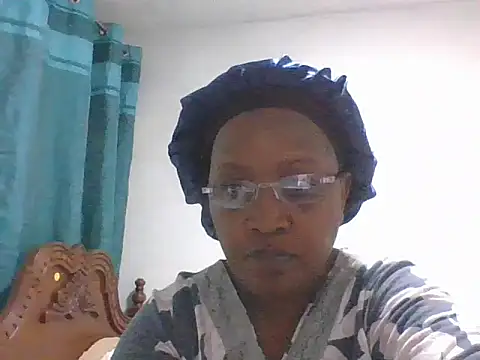Snapshot of peacechloe chatting on July 14, 2026, 7:53 pm peacechloe online show from July 14, 2026, 7:53 pm