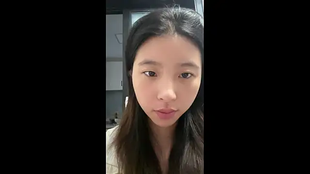 sunshinegirlXX online show from June 21, 2026, 10:21 am