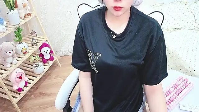 Snapshot of lrykknana chatting on July 12, 2026, 1:06 am lrykknana online show from July 12, 2026, 1:06 am