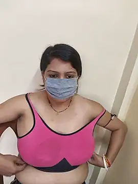 Snapshot of Queen-radhika chatting on May 25, 2026, 9:41 am Queen-radhika online show from May 25, 2026, 9:41 am