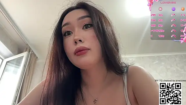 Snapshot of LilowNax chatting on June 29, 2026, 2:06 pm LilowNax online show from June 29, 2026, 2:06 pm