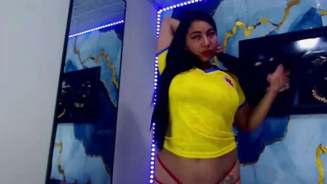 Snapshot of Yasmine_Tapias chatting on July 7, 2026, 8:56 pm Yasmine Tapias online show from July 7, 2026, 8:56 pm