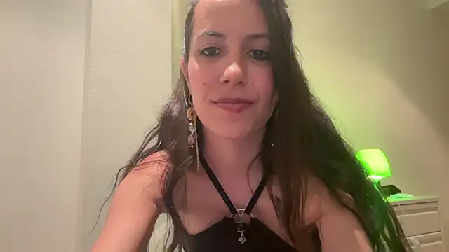 maryurgirl online show from May 26, 2026, 8:07 pm