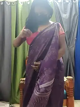 Snapshot of Meera_mia chatting on June 28, 2026, 8:04 pm Meera mia online show from June 28, 2026, 8:04 pm