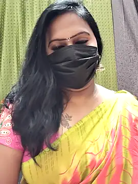 Snapshot of Meera_mia chatting on July 11, 2026, 7:25 pm Meera mia online show from July 11, 2026, 7:25 pm