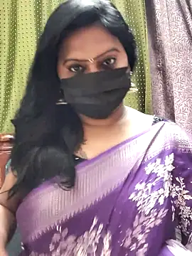 Snapshot of Meera_mia chatting on June 26, 2026, 1:33 am Meera mia online show from June 26, 2026, 1:33 am