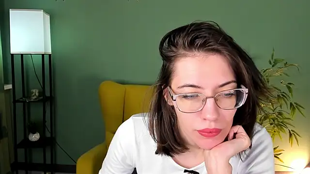 eva sicret online show from June 4, 2026, 4:39 am