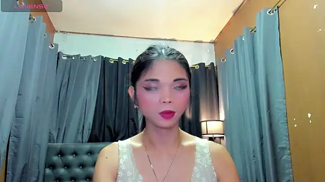 Snapshot of Valentina_lust chatting on June 15, 2026, 2:56 am Valentina lust online show from June 15, 2026, 2:56 am