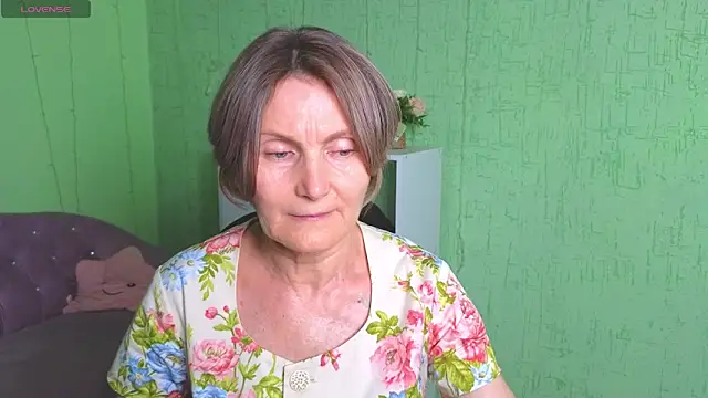Snapshot of Mabel_Magic chatting on June 16, 2026, 12:16 pm Mabel Magic online show from June 16, 2026, 12:16 pm