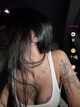 Snapshot of skinnytokyo_ chatting on May 28, 2026, 7:31 pm skinnytokyo online show from May 28, 2026, 7:31 pm