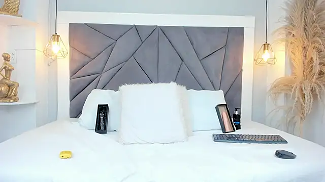 LiamBlake  online show from May 26, 2026, 6:00 am