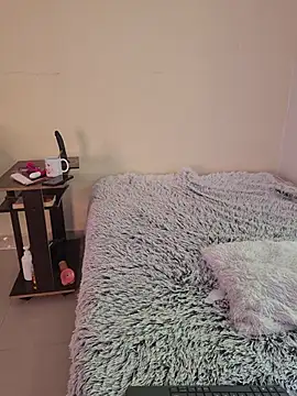 Nadia-Monroe online show from June 30, 2026, 12:27 pm